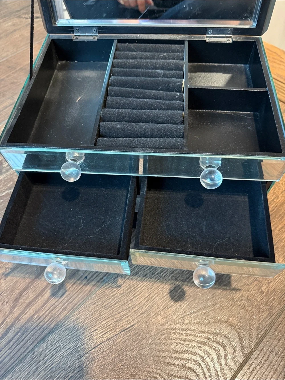 Mirrored Jewelry Organizer Chest in Black and Silver